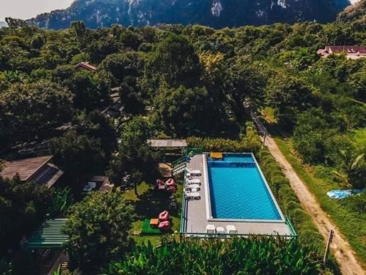 Royal Bamboo Hostel-Sha Certified Khao Sok National Park Kültér fotó